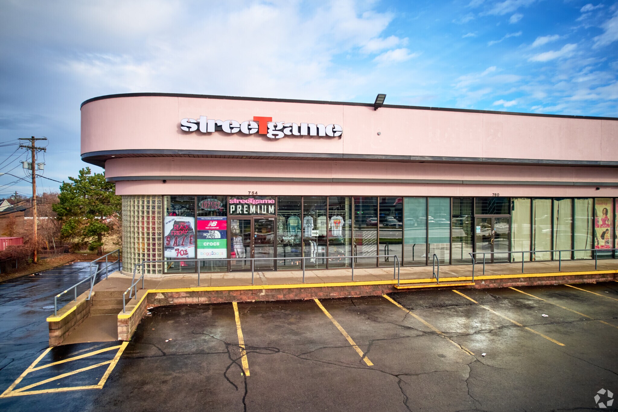 754-772 E Ridge Rd, Rochester, NY for Rent