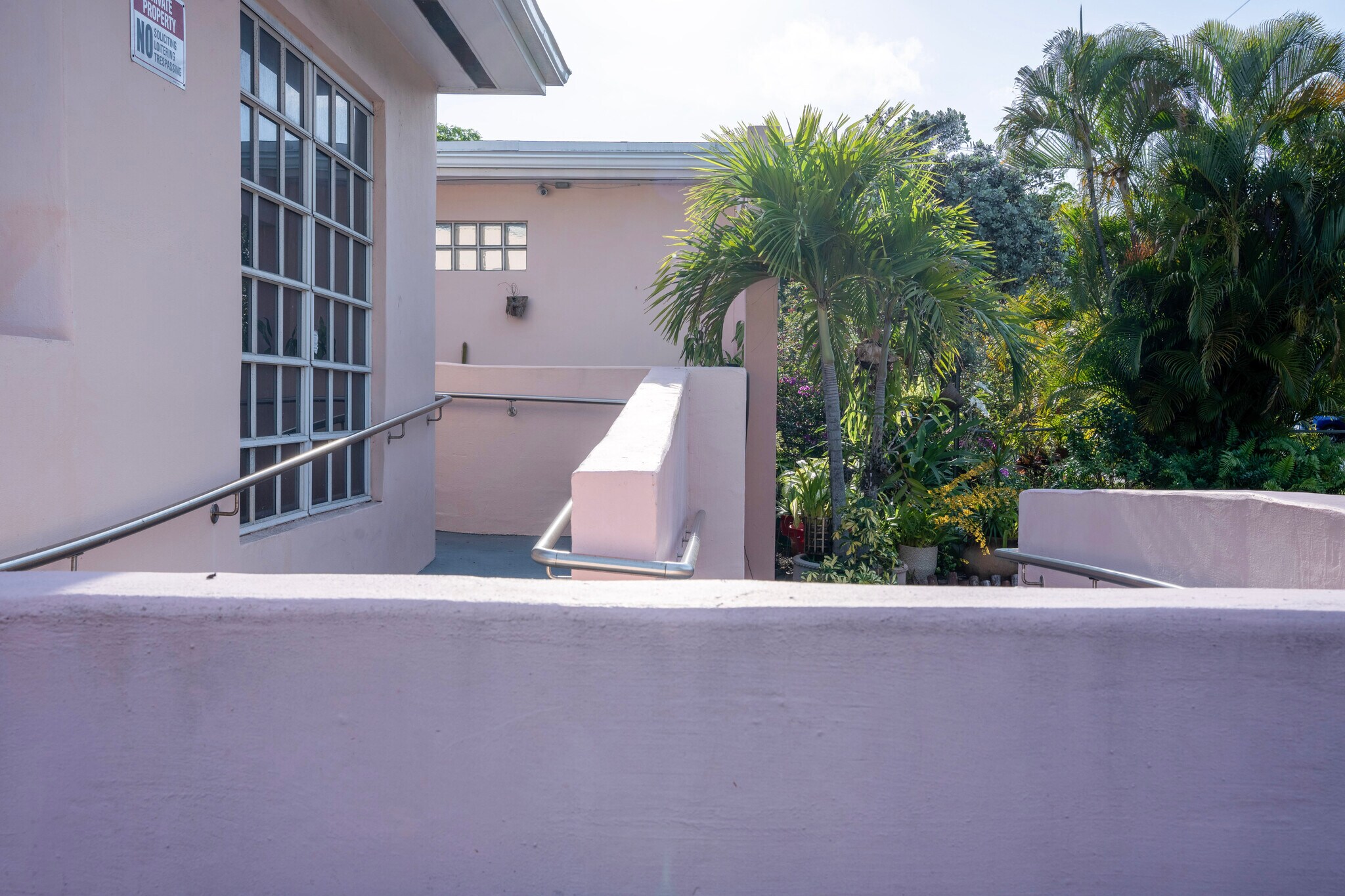 980 NE 126th St, North Miami, FL for Rent