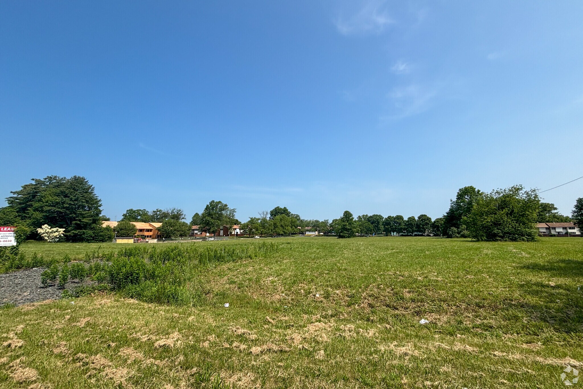 671 State Hwy 33 W, East Windsor, NJ for Sale