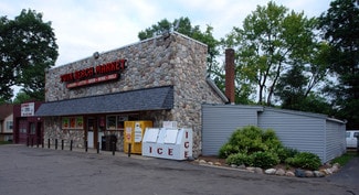 West Bloomfield, MI Freestanding - 4292-4296 Green Lake Rd