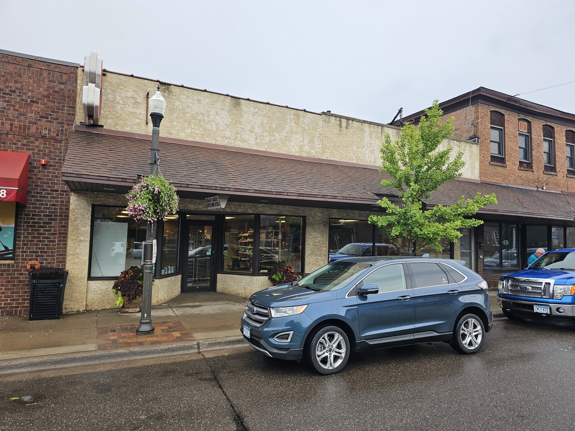 130-134 Main St S, Cambridge, MN for Sale