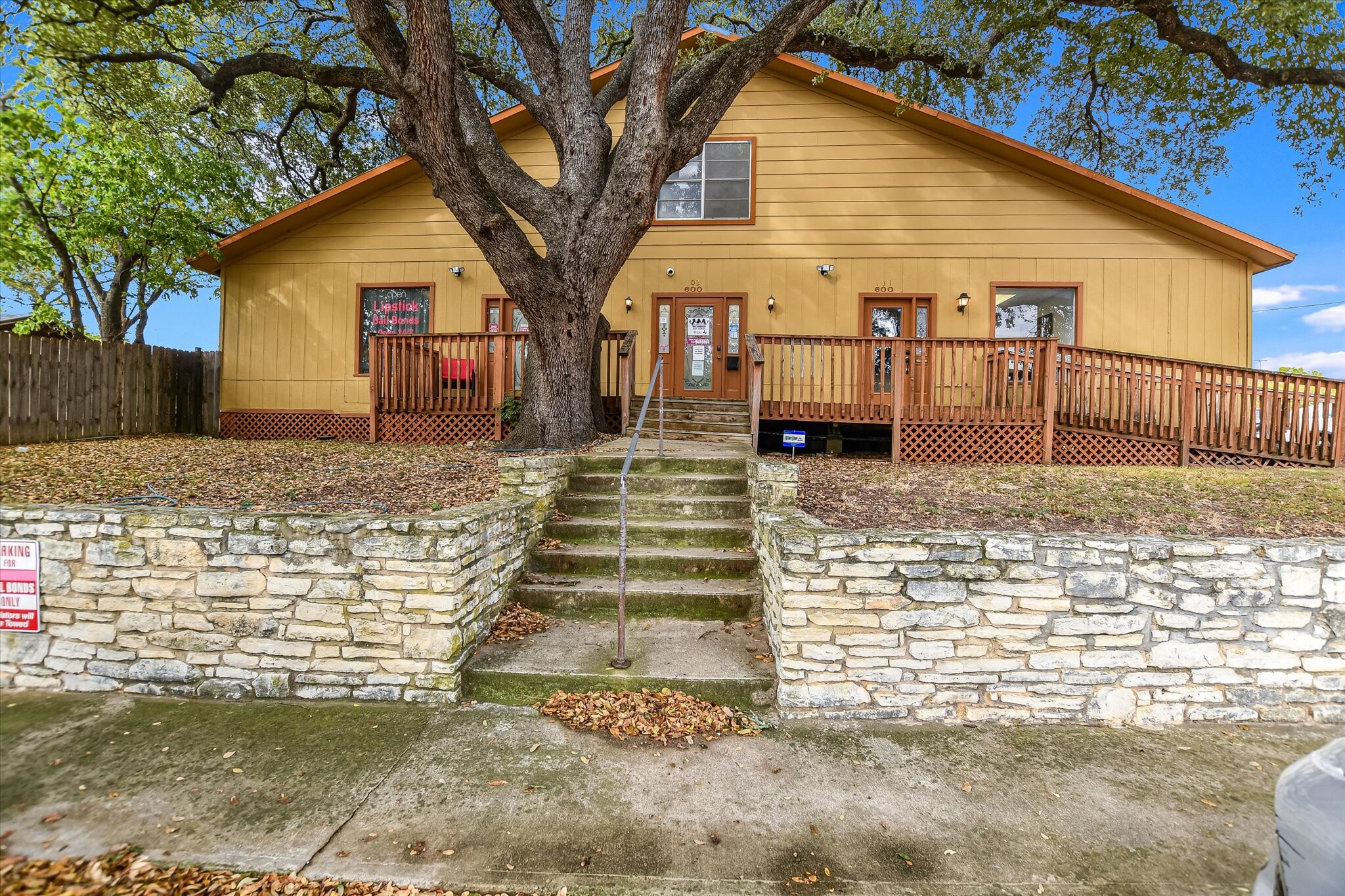 600 Forest St, Georgetown, TX for Sale