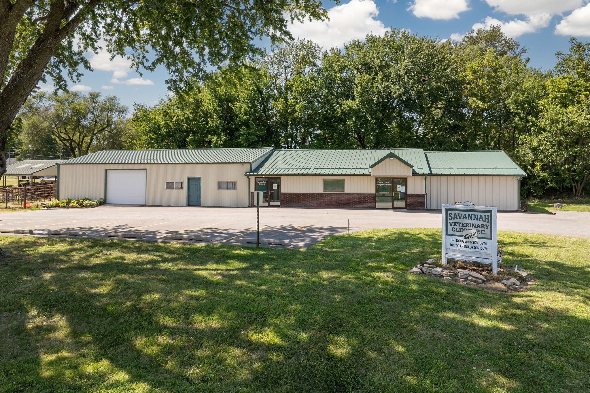 1302 W US Highway 71, Savannah, MO for Sale