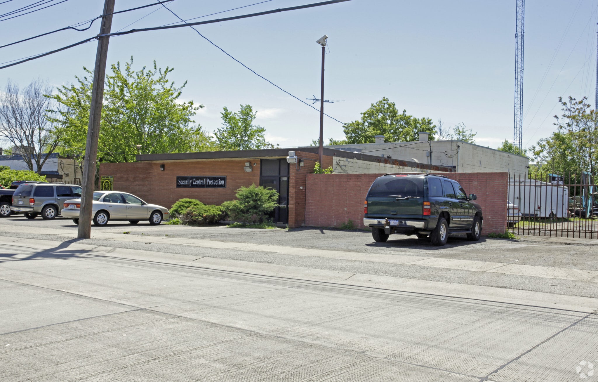 12821 Capital St, Oak Park, MI for Sale