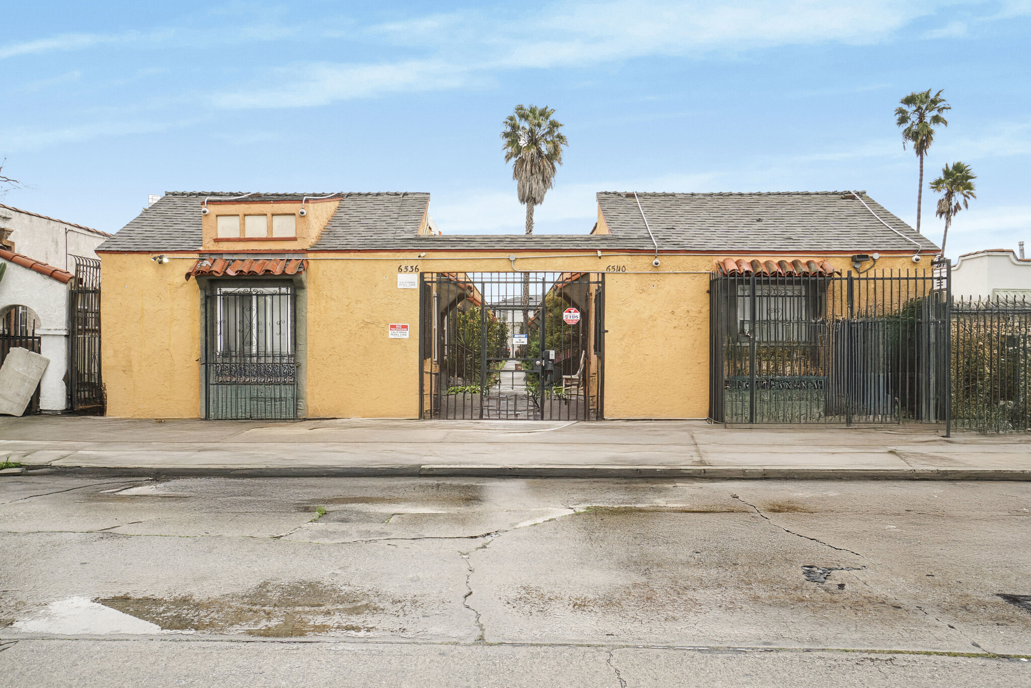 6536 S Victoria Ave, Los Angeles, CA for Sale