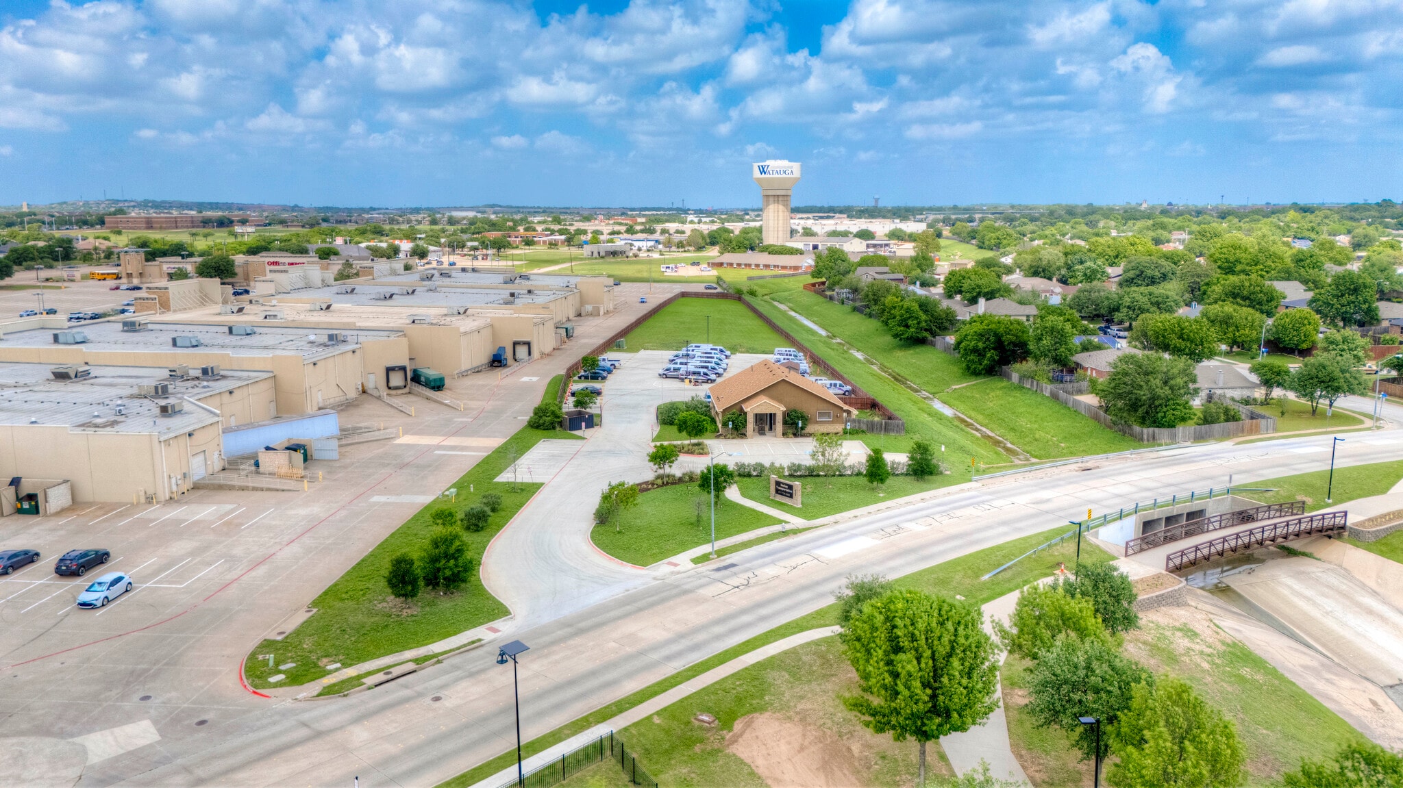 5805 Starnes Rd, Watauga, TX for Sale