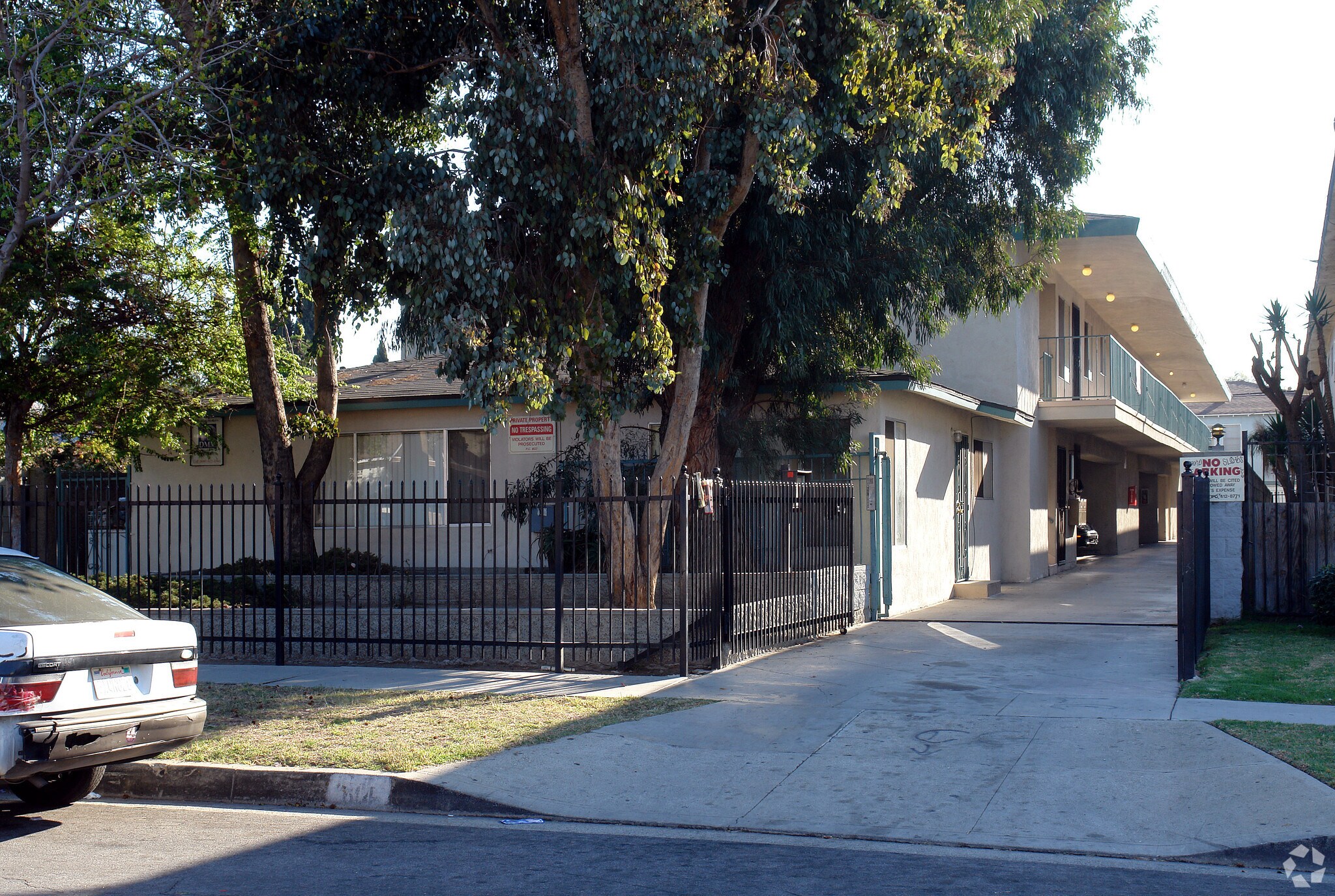 614 S Myrtle Ave, Inglewood, CA for Sale