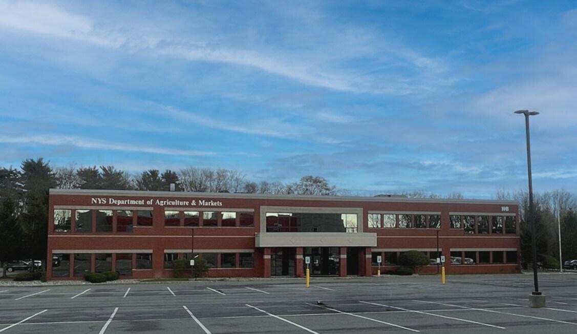 10B Airline Dr, Albany, NY for Sale