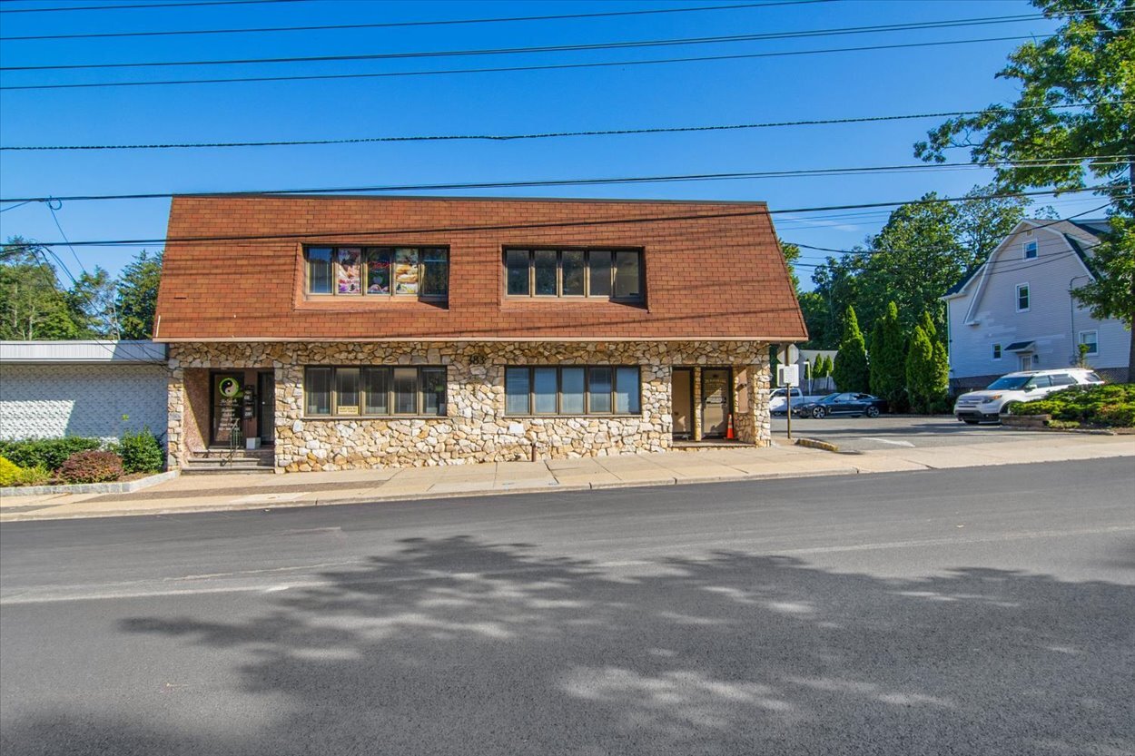 383 Northfield Rd, West Orange, NJ for Sale