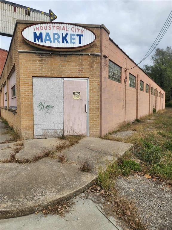 5101 Savannah Rd, Saint Joseph, MO for Sale