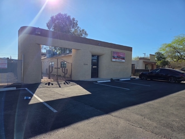 1026 N Columbus Blvd, Tucson, AZ for Sale