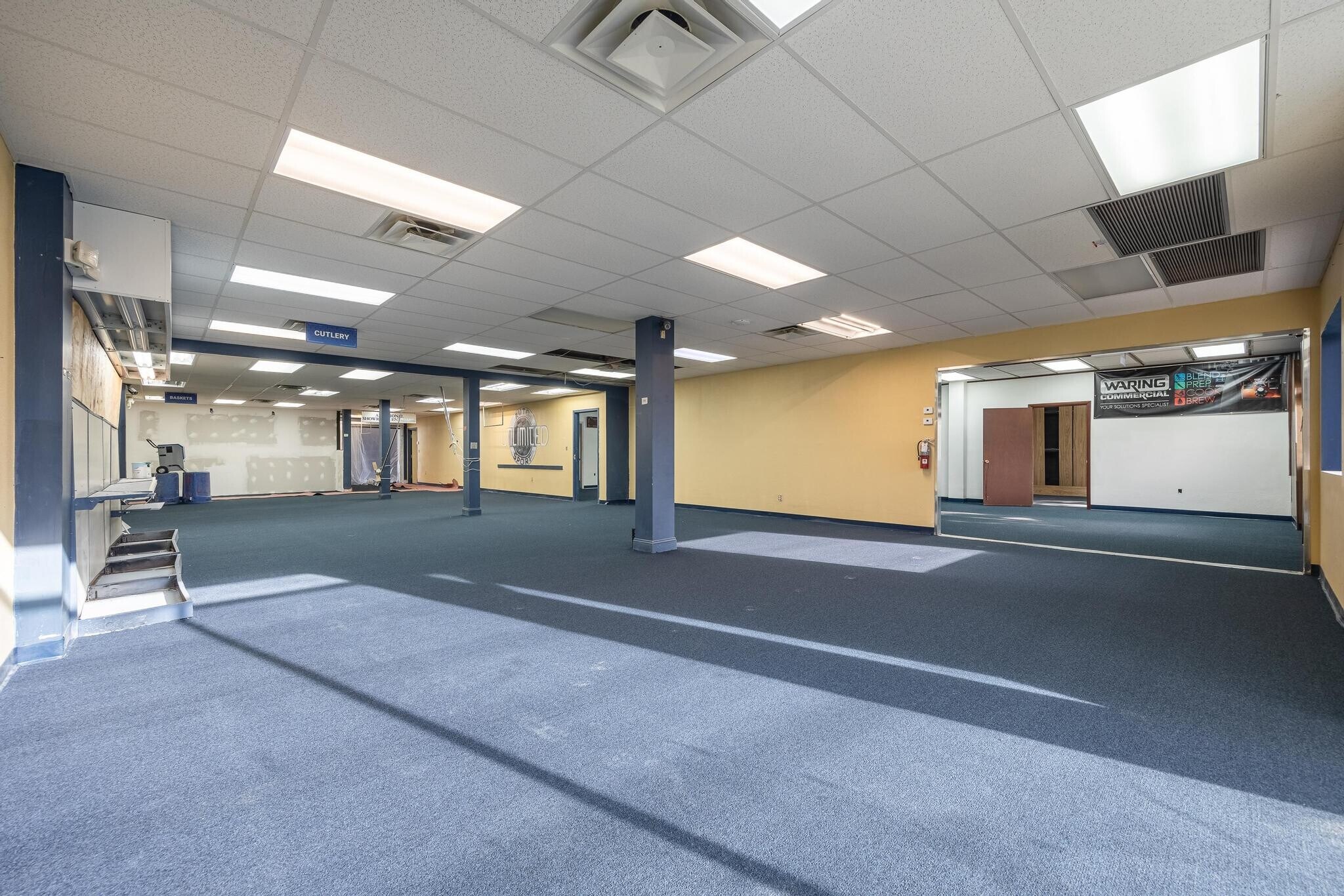 2546-2578 Fowler St, Fort Myers, FL for Rent