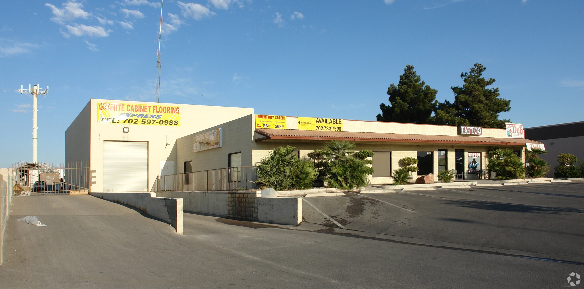 5611-5617 S Valley View Blvd, Las Vegas, NV for Rent