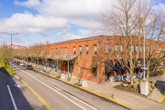 Portland, OR Retail - 600 NW Naito Pkwy