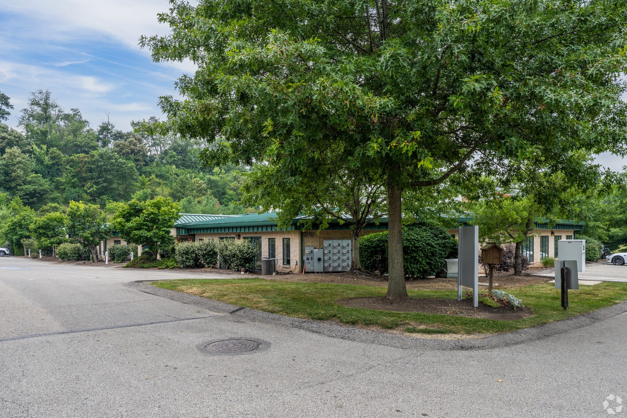 200 Cedar Ridge Dr, Pittsburgh, PA for Rent