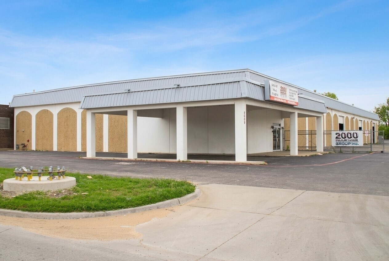 2609 Oakland Ave, Garland, TX for Rent