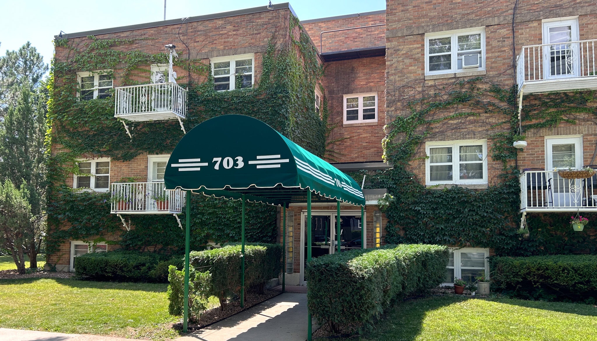 703 S Summit Ave, Sioux Falls, SD for Sale