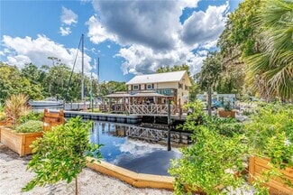 Yankeetown, FL Marinas - 6617 Riverside Dr