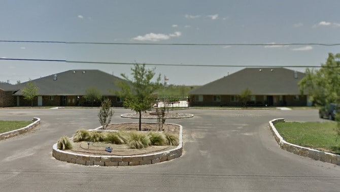 1906 Martha Ann Blvd, Snyder, TX for Sale