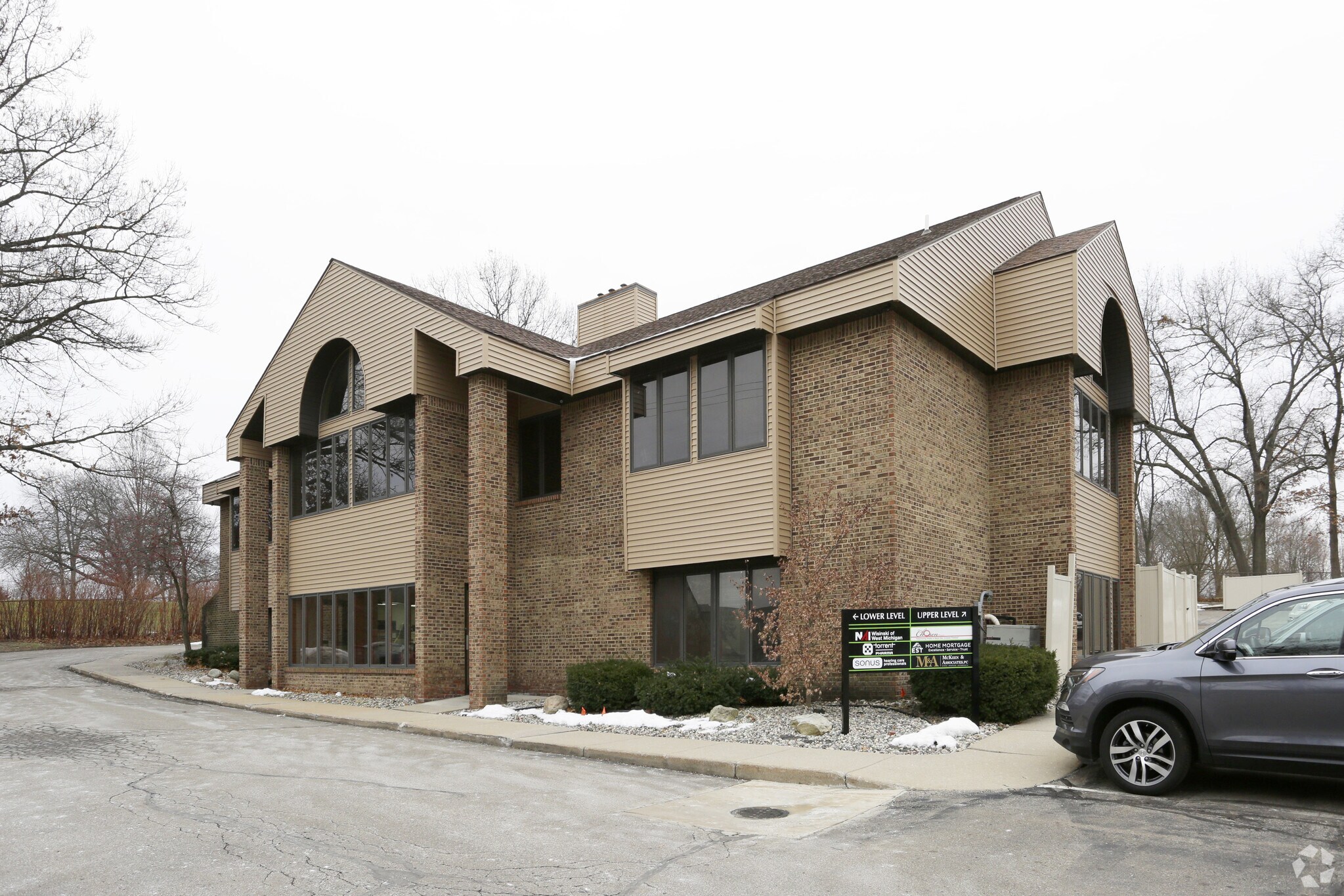 1803 Whites Rd, Kalamazoo, MI for Rent