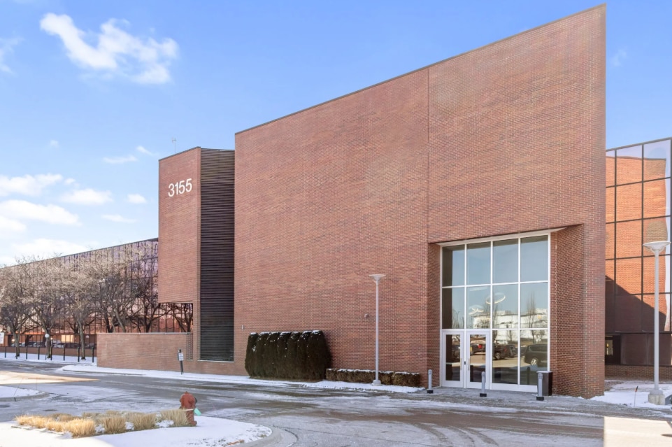 3155 W Big Beaver Rd, Troy, MI for Rent