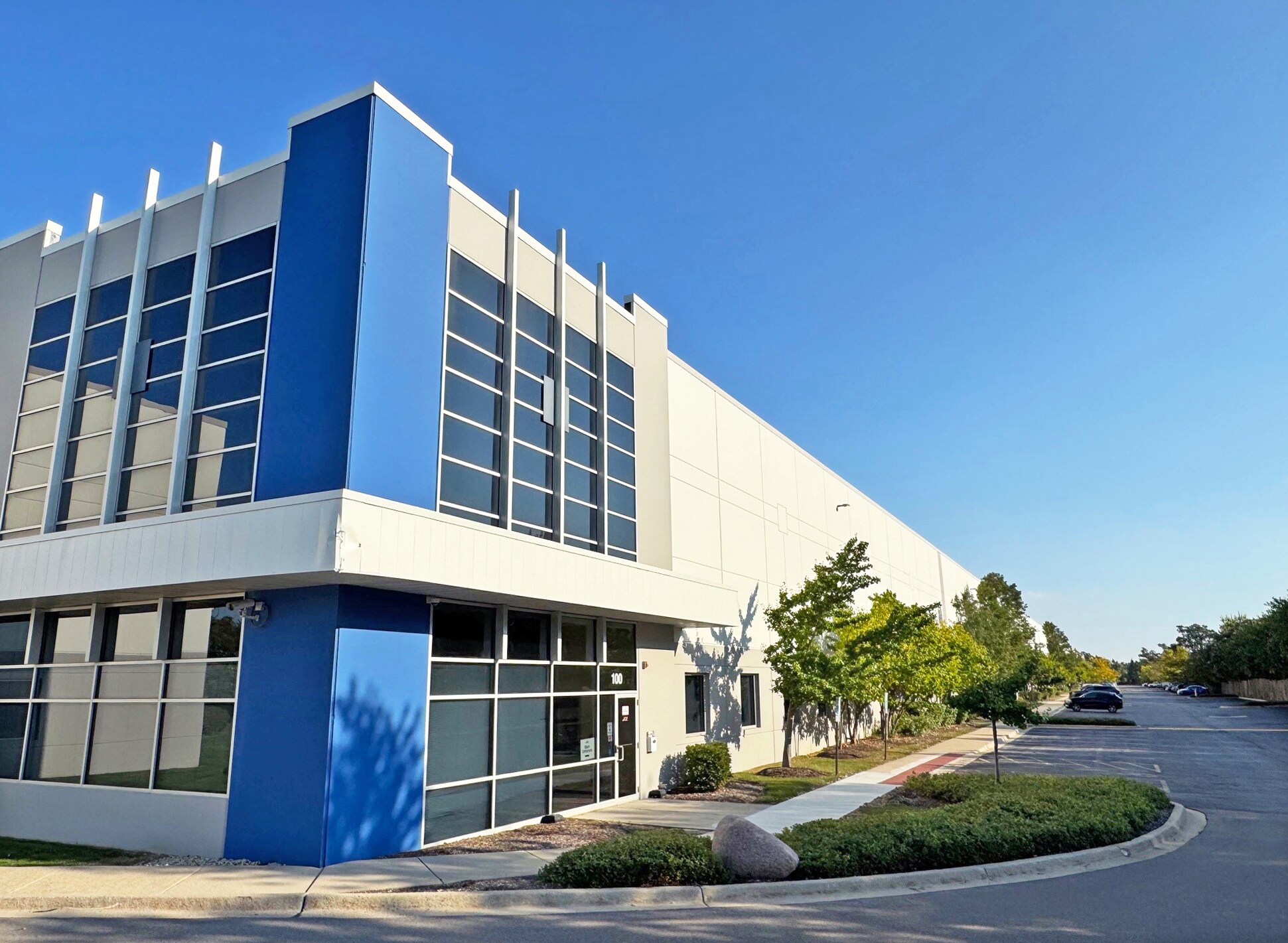 2145 Internationale Pky, Woodridge, IL for Rent