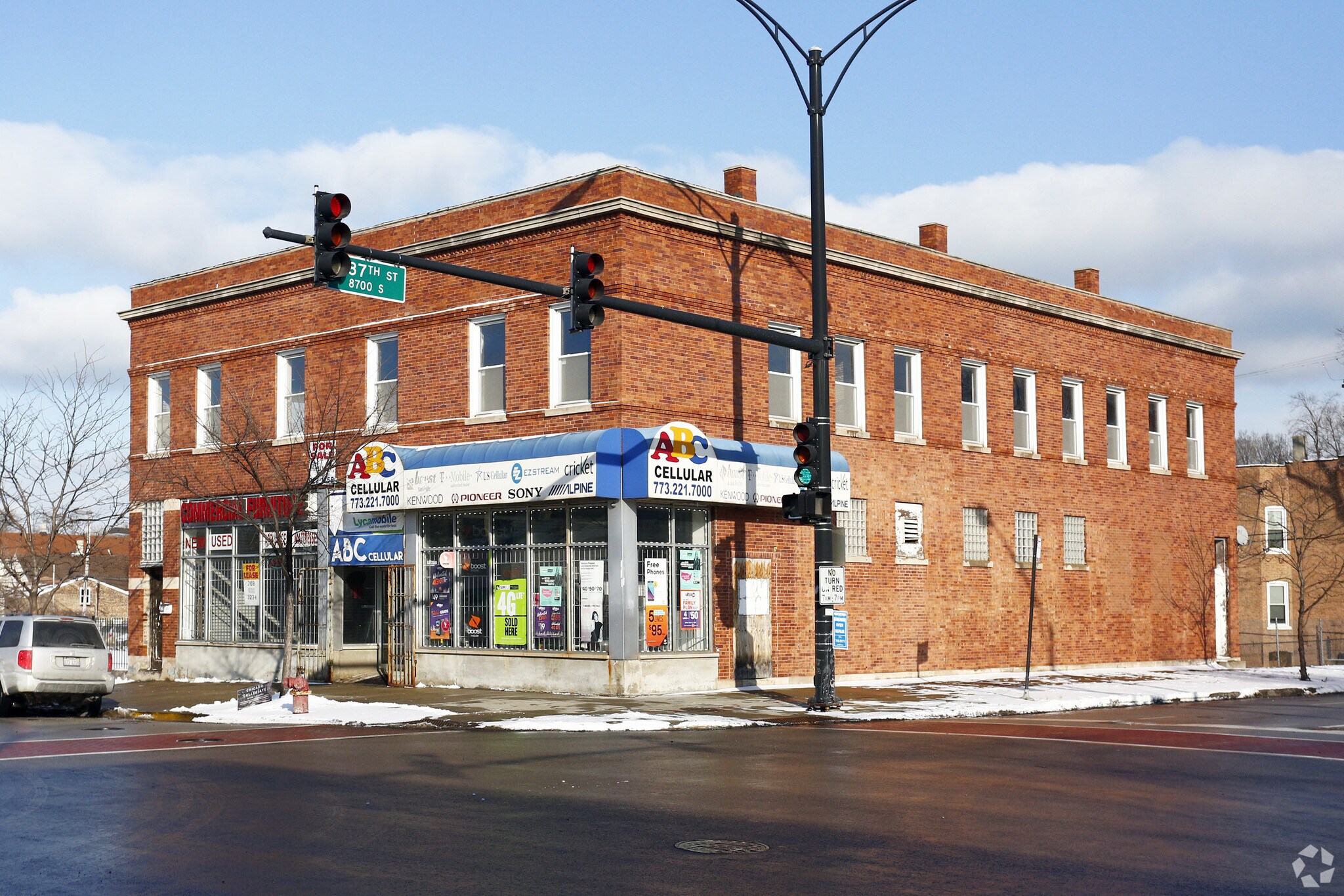 8657 S Commercial Ave, Chicago, IL for Sale
