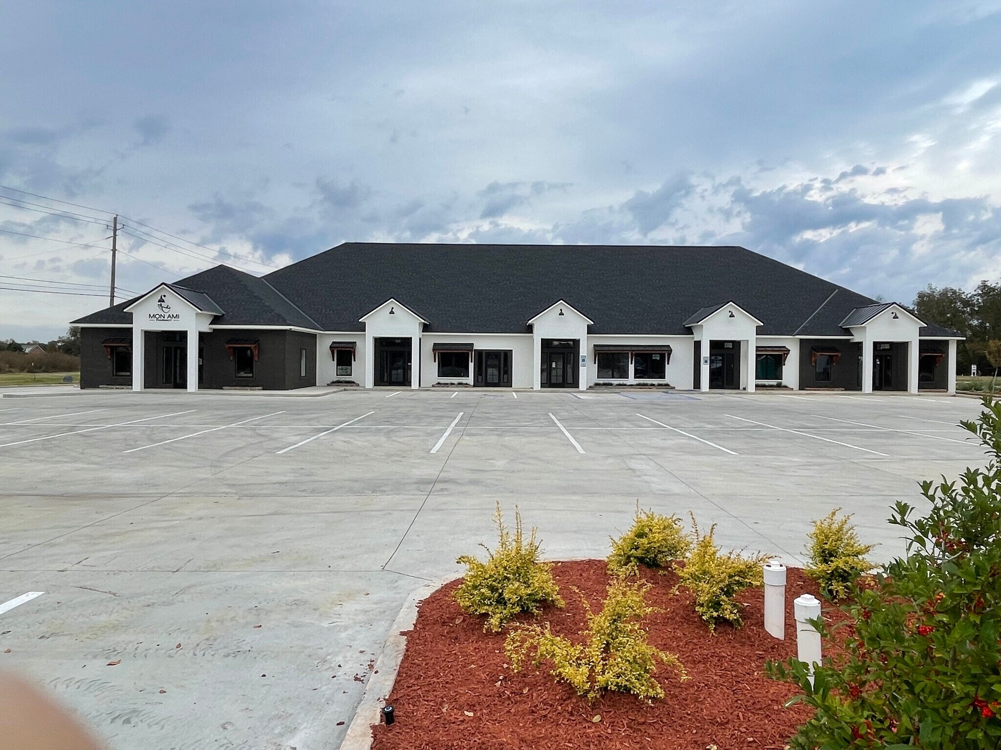 601 Kingston Benton LA 71006 rd Benton, LA 71006 Retail Property for Lease on