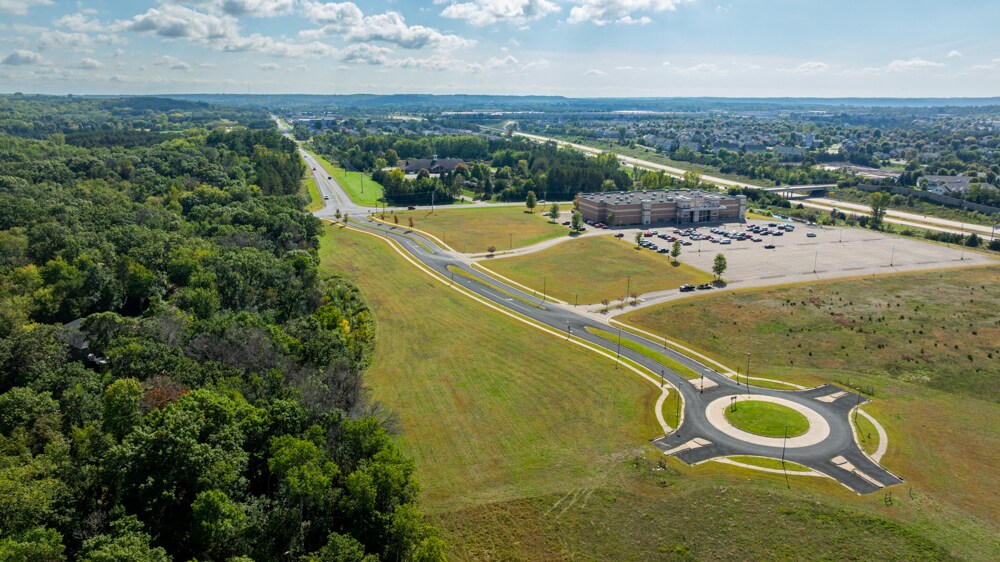 674 Darnold Dr, Hudson, WI for Sale