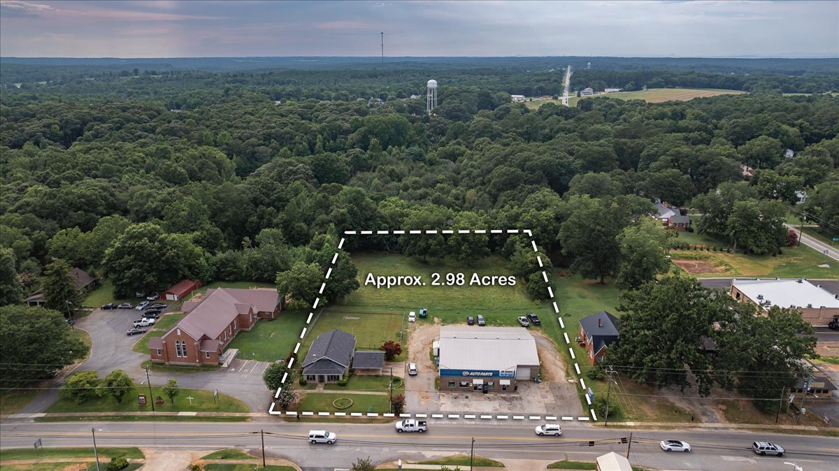 317 General Daniel Ave N, Danielsville, GA for Sale