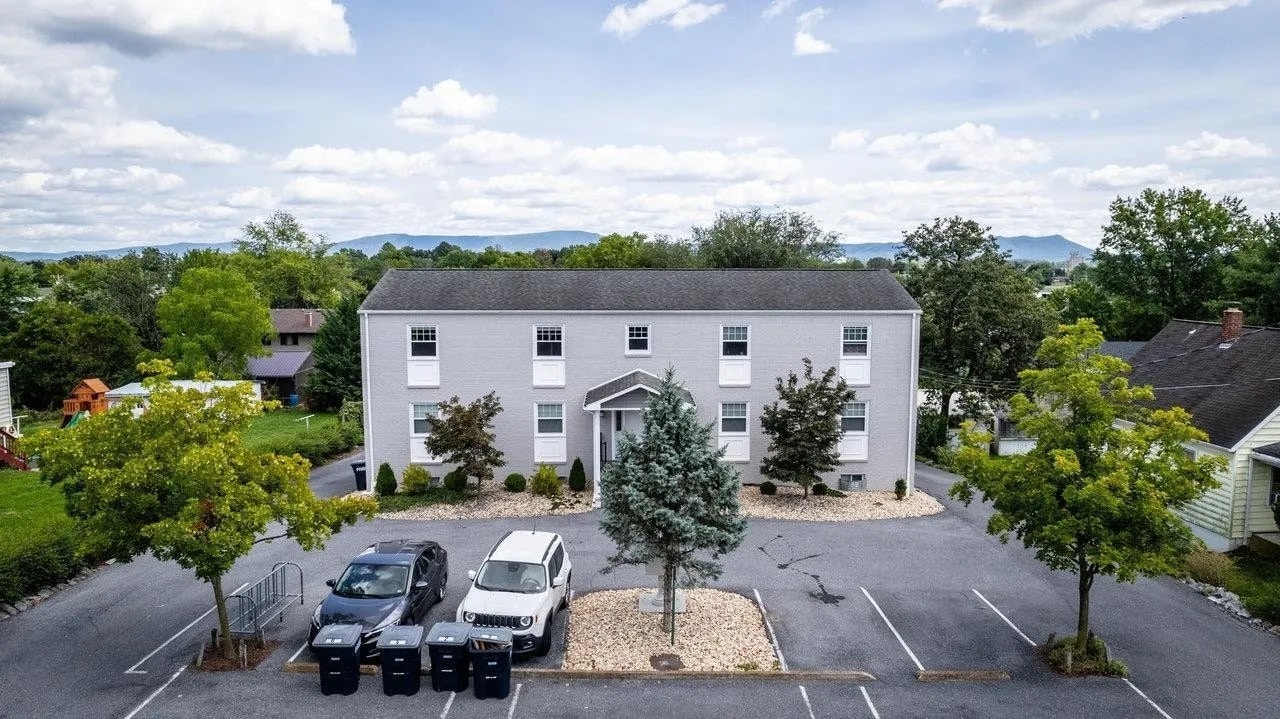958 College Ave, Harrisonburg, VA for Sale