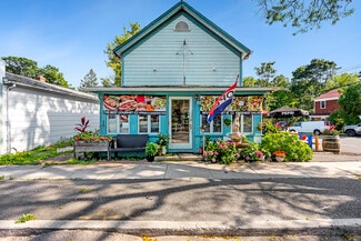 Southold, NY Freestanding - 55700 Rt-25