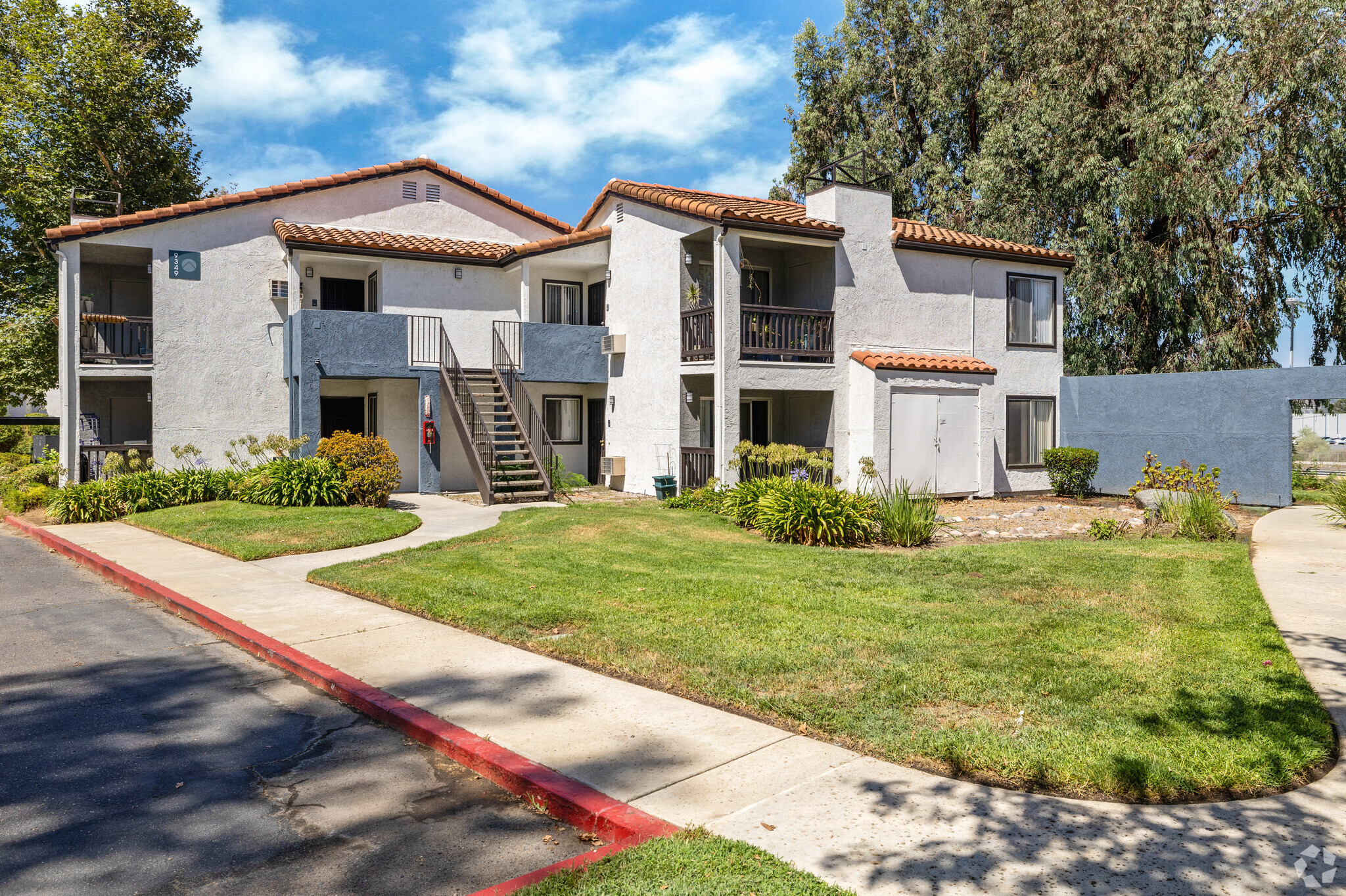 9360 Creekside Ct, Santee, CA for Sale