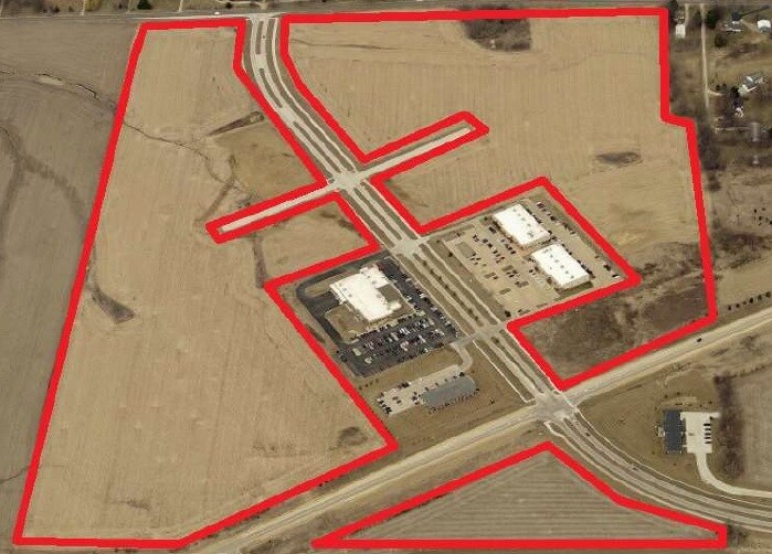 19th Ave N & Mill Creek Pkwy, Clinton, IA for Sale