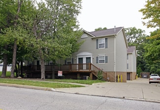 Cuyahoga Falls, OH Apartments - 1041 Clyde Ave