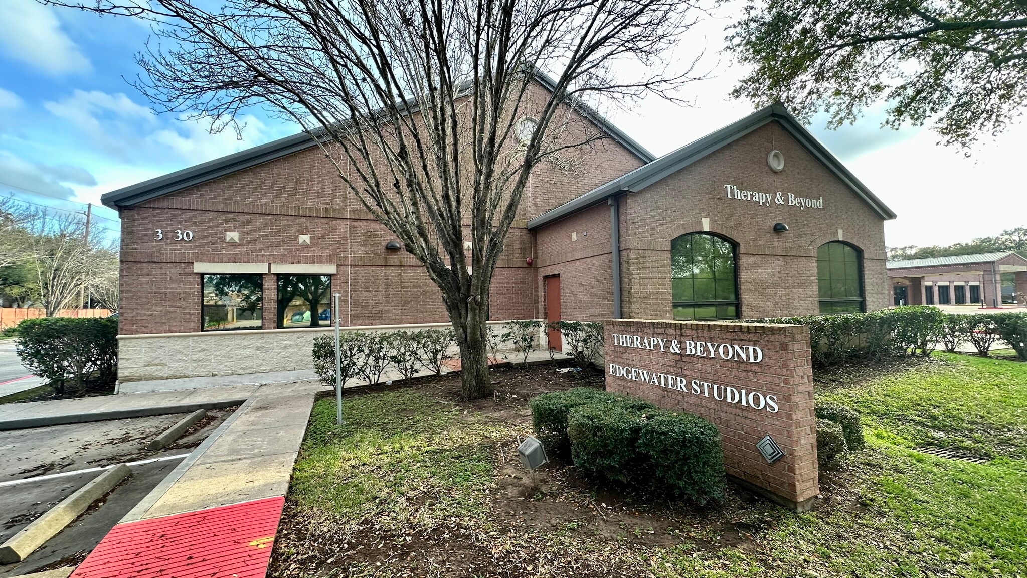 3030 Edgewater Blvd, Sugar Land, TX for Sale