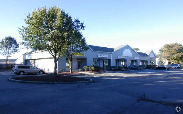 210 Summerhill Rd, Spotswood, NJ for Rent