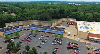 Fredericksburg, VA Retail - 102 Washington Square Pl