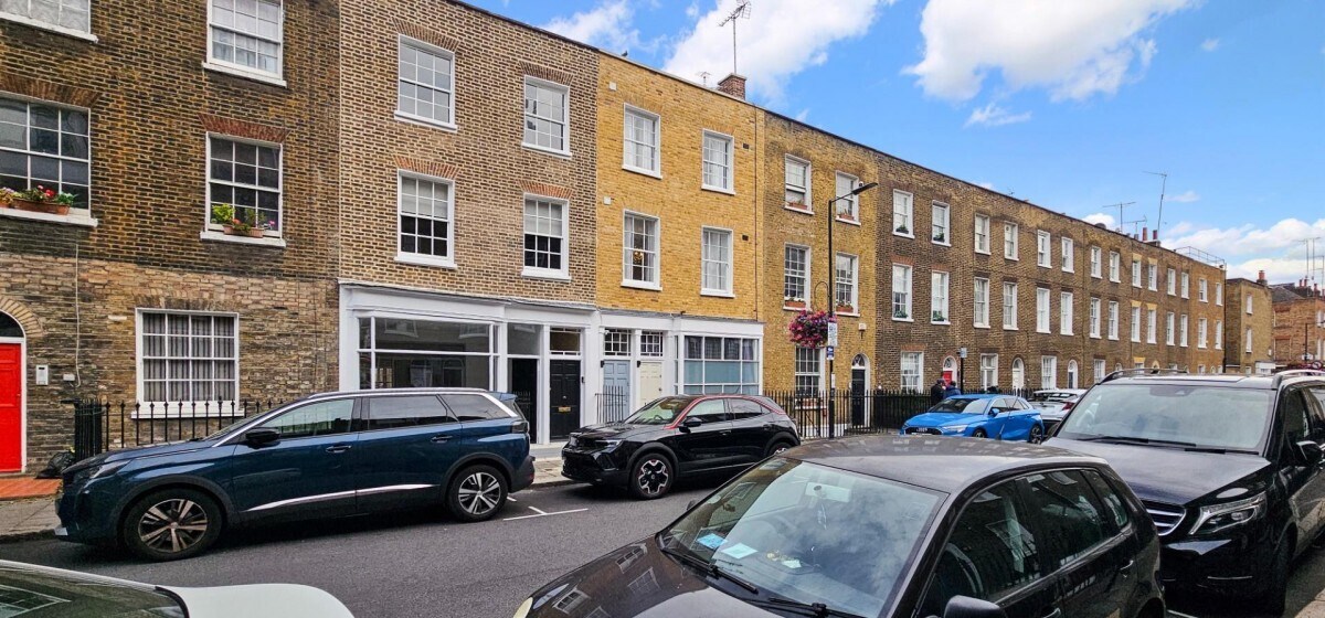 102 Star St, London, LND for Rent