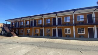 Macomb, IL Apartments - 311 W University Dr