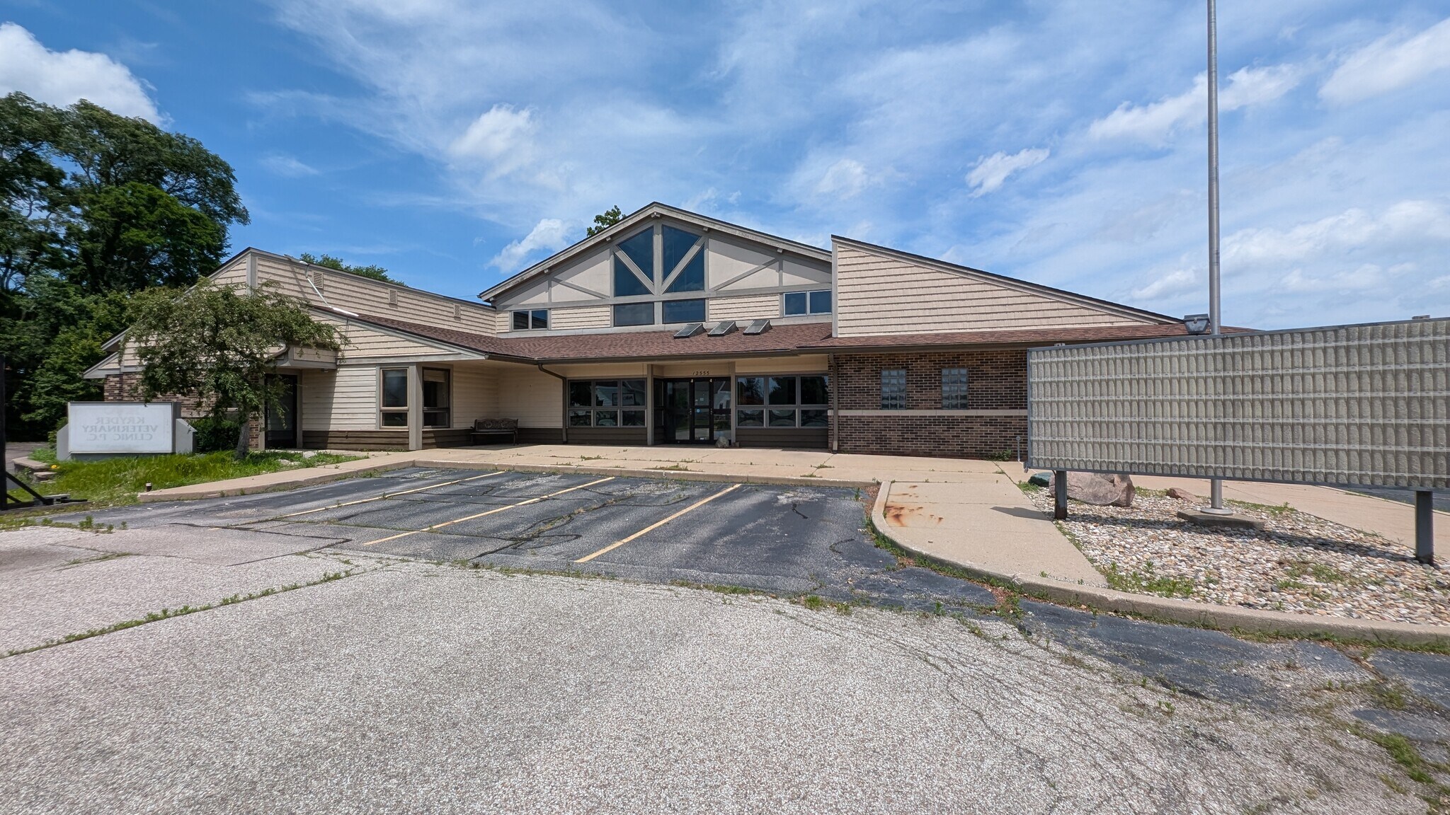 12555 Adams Rd, Granger, IN for Sale