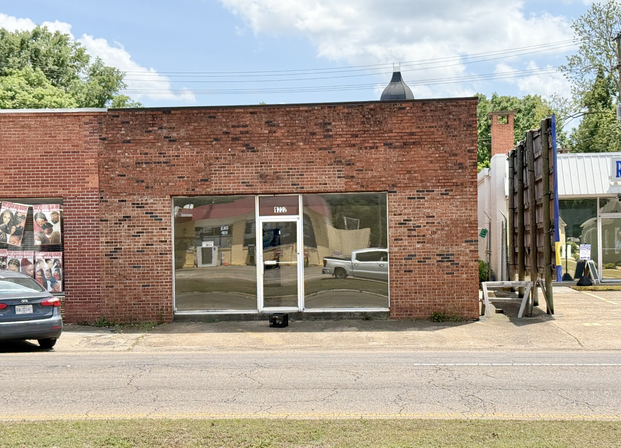 1222 Main St, Columbus, MS for Rent