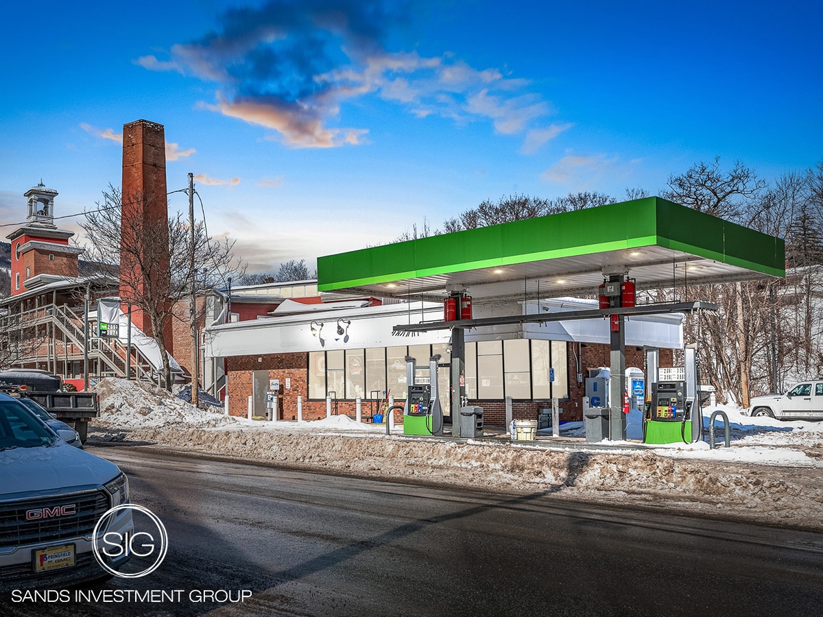 143 Main St, Ludlow, VT for Sale