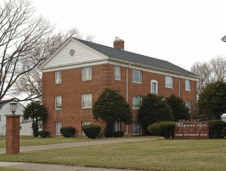 Lorain, OH Apartments - 1163 E Erie Ave