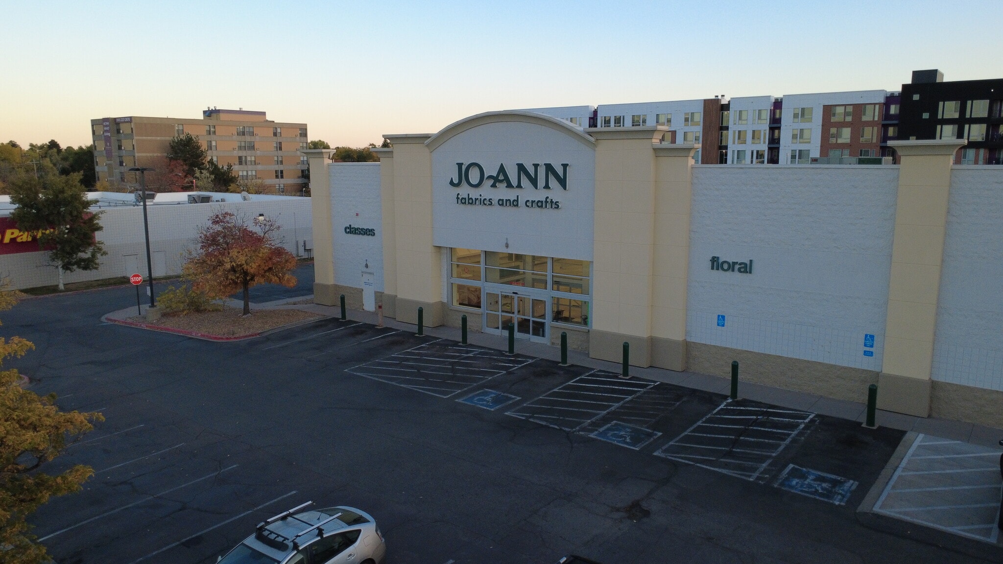 10750 W Colfax Ave, Lakewood, CO for Rent