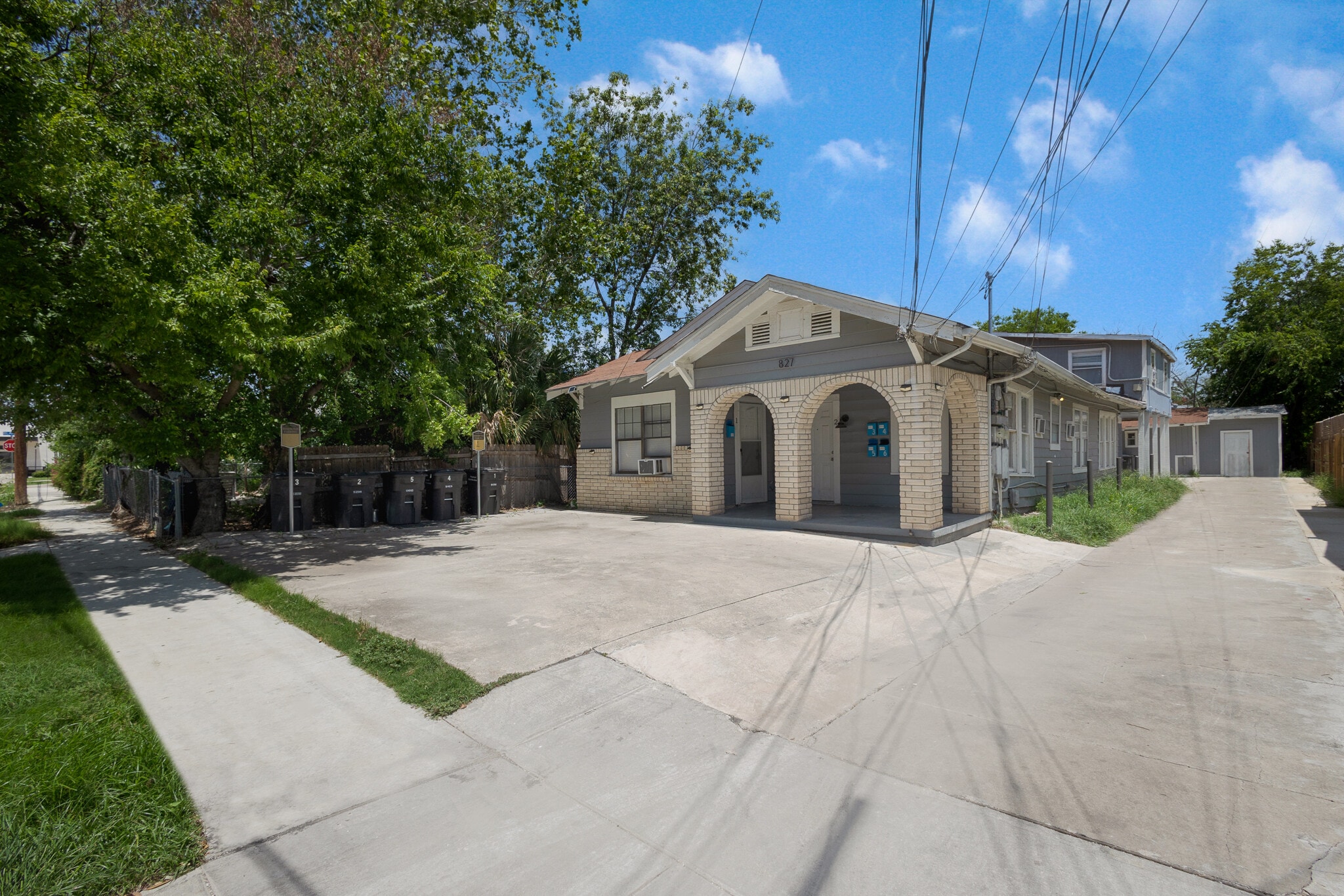 827 W Rosewood Ave, San Antonio, TX for Sale