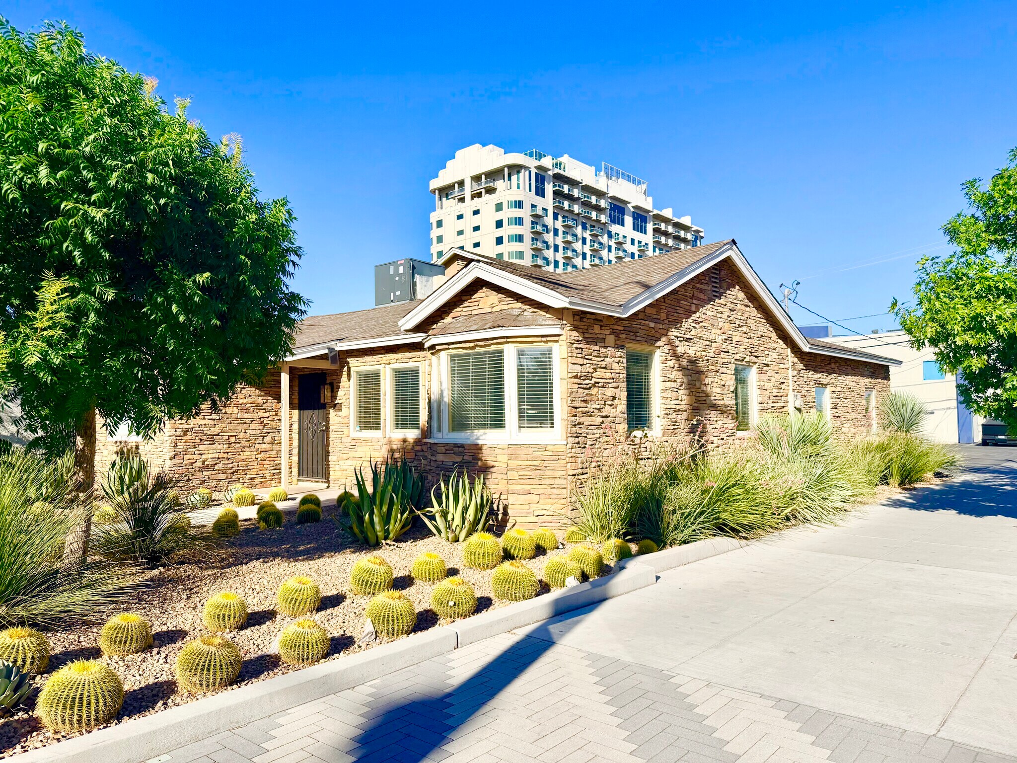 931 S 3rd St, Las Vegas, NV for Rent