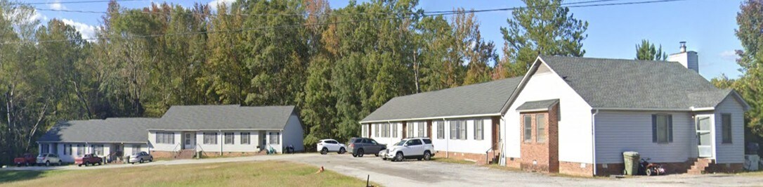100 Springdale Dr, Clinton, SC for Sale