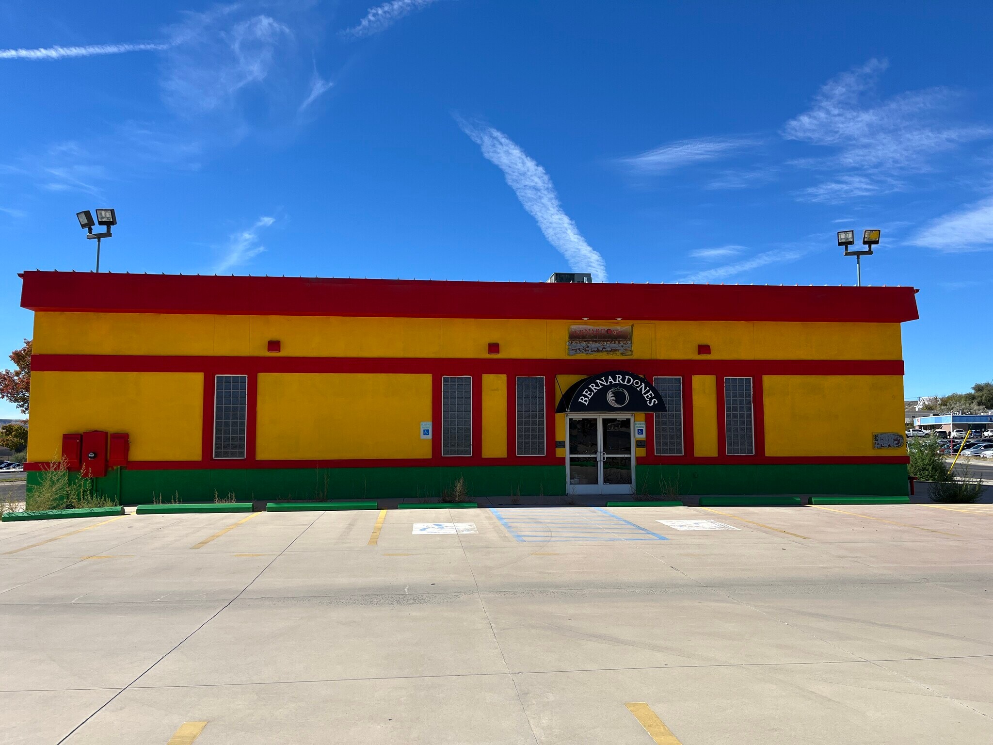 933 W Main St, Farmington, NM for Rent