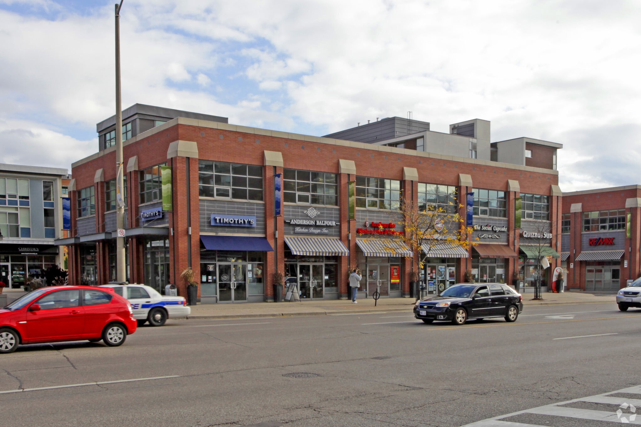 129 Lakeshore Rd E, Mississauga, ON for Rent